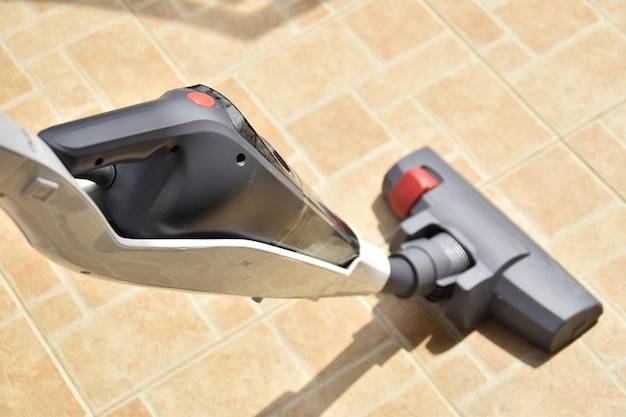 Jak wybrać latę wibracyjną do zacieraczek?