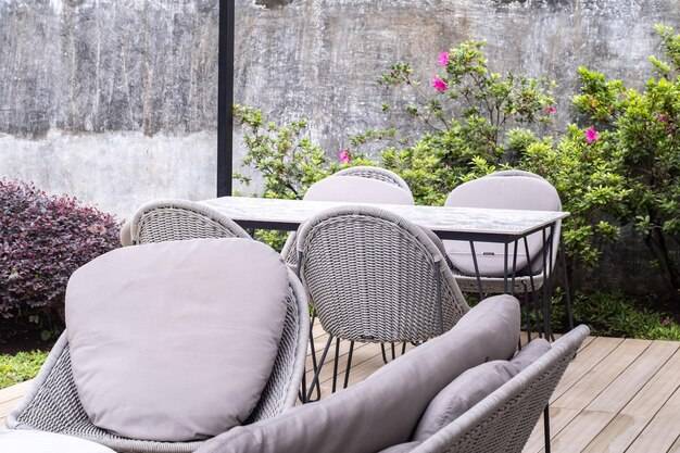 Meble ogrodowe gdzie najtaniej kupić w tym sezonie?