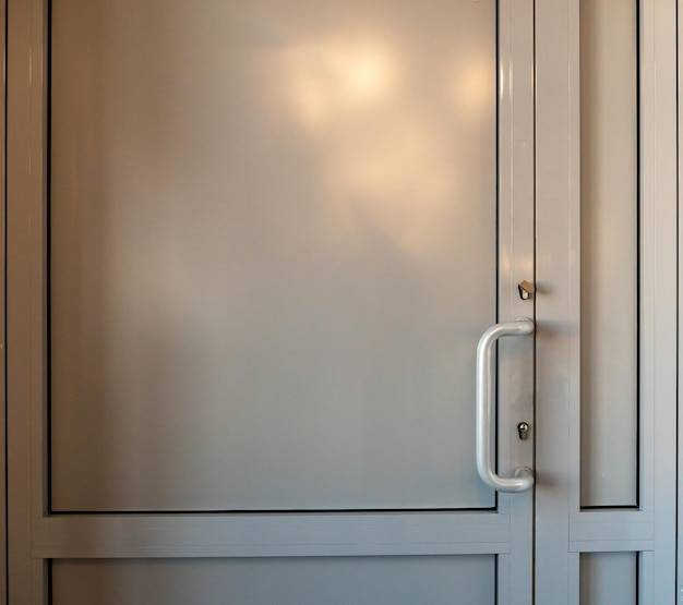 Farba do drzwi mat czy połysk co wybrać do swojego wnętrza?